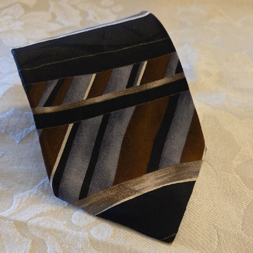 Honors Silk Necktie